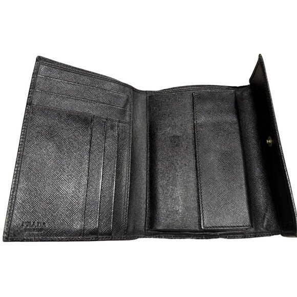 Prada Saffiano Leather Trifold Wallet Preloved - Picture 2 of 6